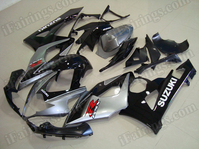 Motorcycle fairings/body kits for 2005 2006 Suzuki GSXR 1000 silver and black.