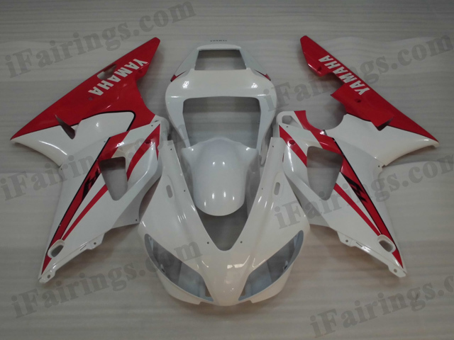 1998 1999 Yamaha YZF-R1 white and red fairing kits.