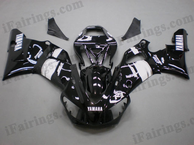 1998 1999 YZF-R1 glossy black fairings - Click Image to Close