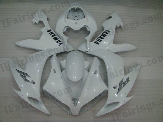 2004 2005 2006 YZF-R1 pearl white fairings. - Click Image to Close