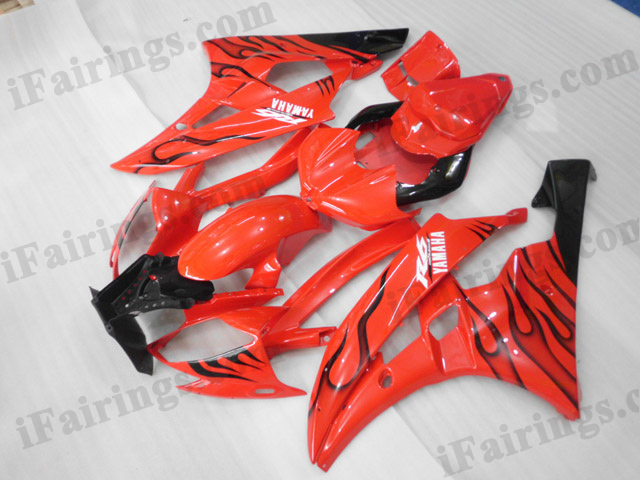 2006 2007 Yamaha YZF-R6 red and black flame fairing kits.