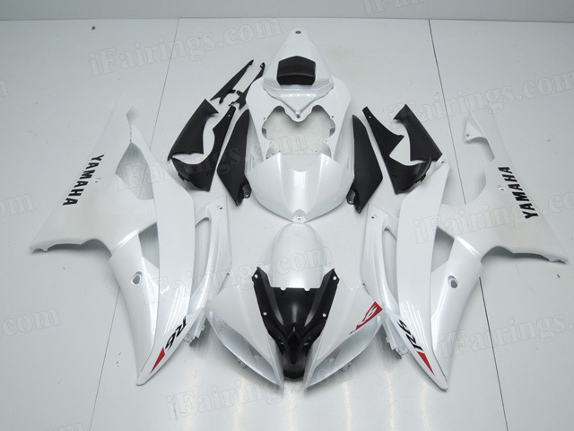2008 to 2015 Yamaha YZF R6 pearl white fairing kits.