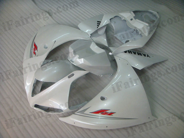 2009 2010 2011 YZF R1 pearl white fairings - Click Image to Close