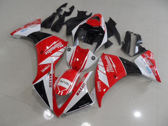 2012 2013 2014 Yamaha YZF R1 red and black fairing kits.