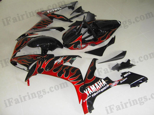 Custom fairings for 2004 2005 2006 YZF R1 black/red flame scheme. - Click Image to Close