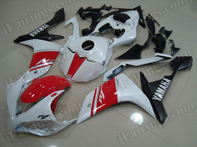 Motorcycle fairings/body kits for 2007 2008 Yamaha YZF R1 red, white and black.