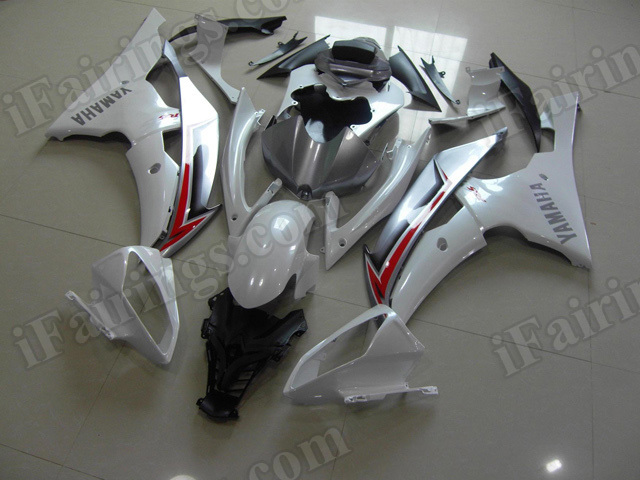 Motorcycle fairings/body kits for 2008 to 2015 Yamaha YZF R6 white and silver scheme.