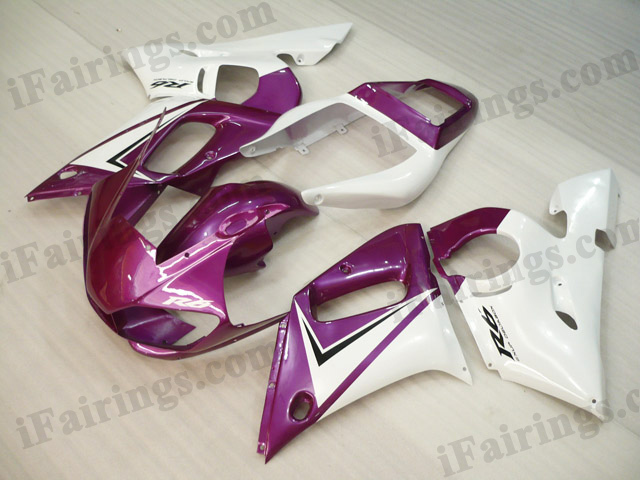 Replacement fairings for 1999 to 2002 YZF R6 pink/white graphics.