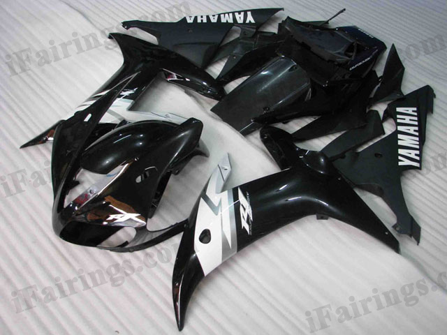 Replacement fairings for 2002 2003 YZF R1 black graphics. - Click Image to Close