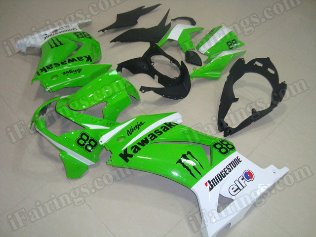 100% precise fitment fairing kits for Kawasaki Ninja 250R EX250 2008 to 2012 in green and white - Click Image to Close