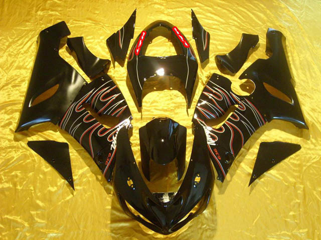 ZX6R 636 2005 2006 black and flame fairings, 2005 2006 ZX6R plastic. - Click Image to Close