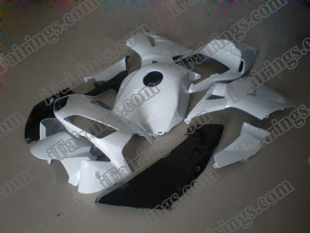 2003 2004 CBR600RR white and black fairings. - Click Image to Close
