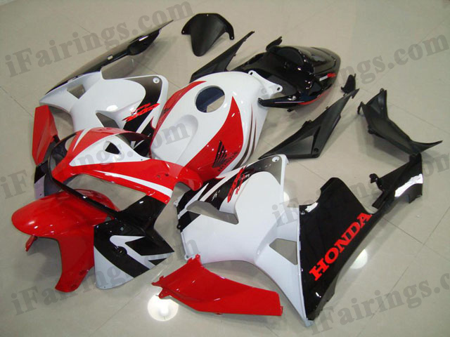 2005 2006 CBR600RR red, white and black fairing. - Click Image to Close