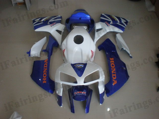 2005 2006 CBR600RR white and blue fairings - Click Image to Close