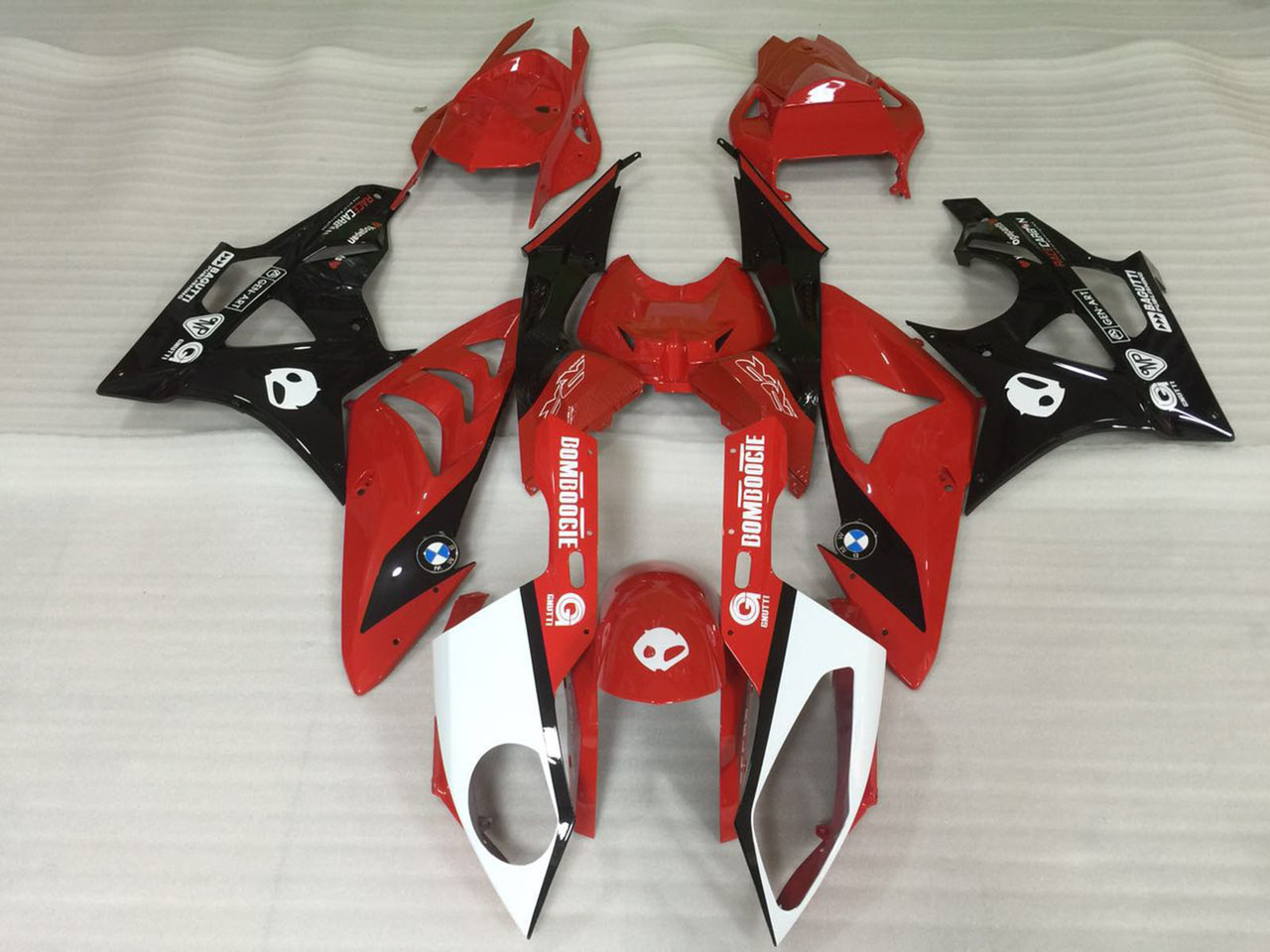 2009 2010 2011 2012 2013 2014 BMW S1000RR red and black fairing set.