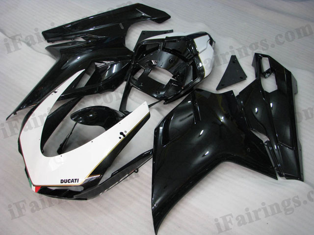 aftermarket fairing kit for Ducati 848/1098/1198 white and black. - Click Image to Close