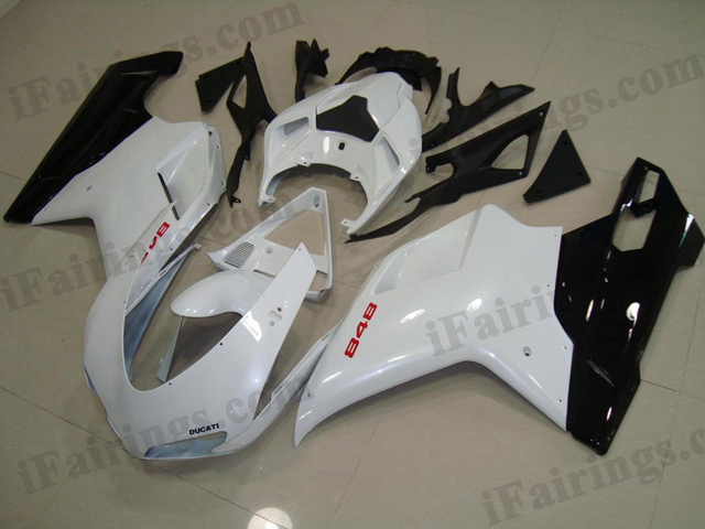 aftermarket fairing kit for Ducati 848/1098/1198 glossy white and black.