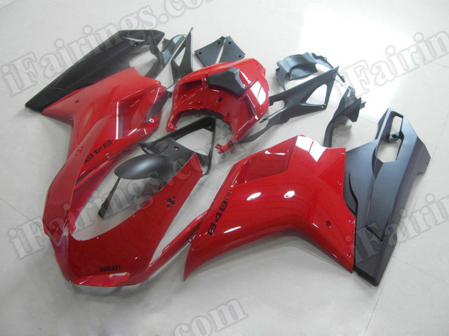 Motorcycle fairings for Ducati 848/1098/1198 red and black.