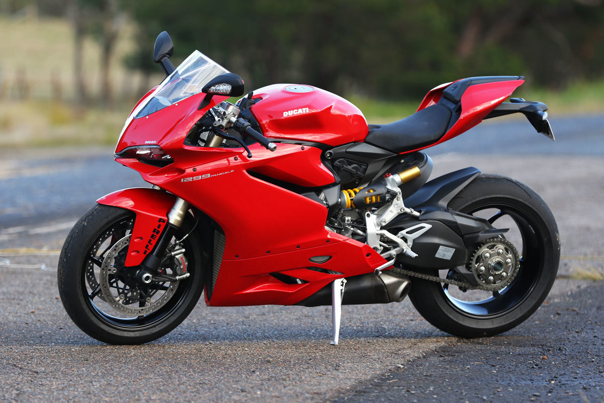 Ducati 1299 Panigale Red Fairing set. - Click Image to Close