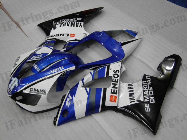 1998 1999 Yamaha YZF-R1 white and blue fairing kits.