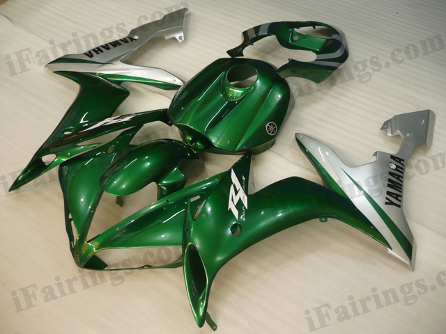 2004 2005 2006 Yamaha YZF-R1 green and silver fairing kits.