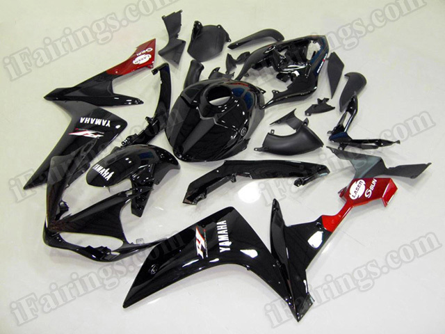 Motorcycle fairings/body kits for 2007 2008 Yamaha YZF R1 black and red.
