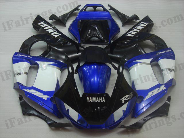 Replacement fairings for 1999 to 2002 YZF R6 white/blue/black scheme.