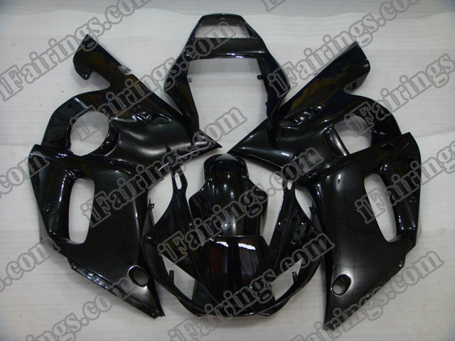YZF-R6 1999 to 2002 glossy black fairings, R6 fairing plastic.