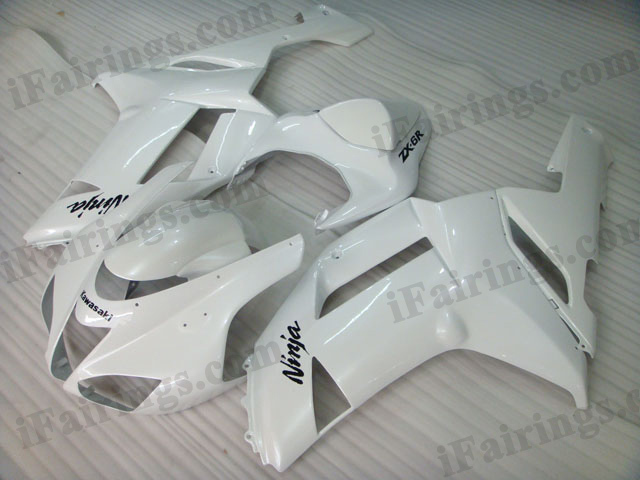 2007 2008 Kawasaki ZX6R Ninja pearl white fairing sets.