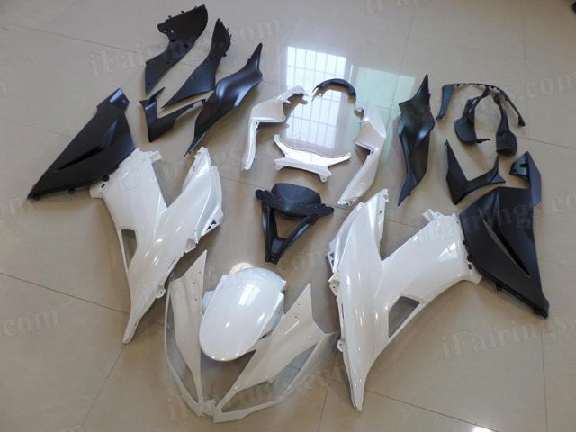 Motorcycle fairings for Kawasaki 2013 2014 2015 Ninja ZX6R 636 white and black.