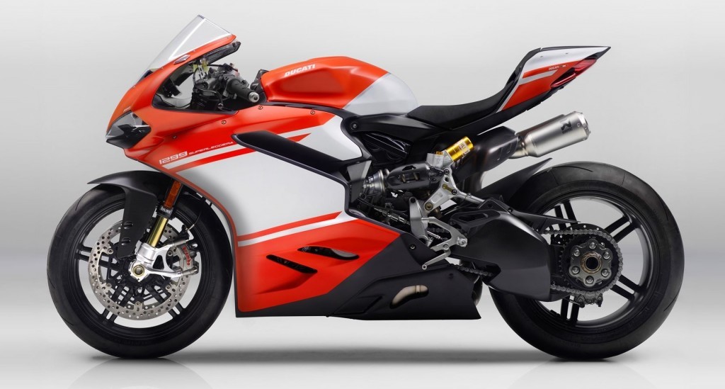 Ducati 1299 Panigale Superleggera Fairing Kit.