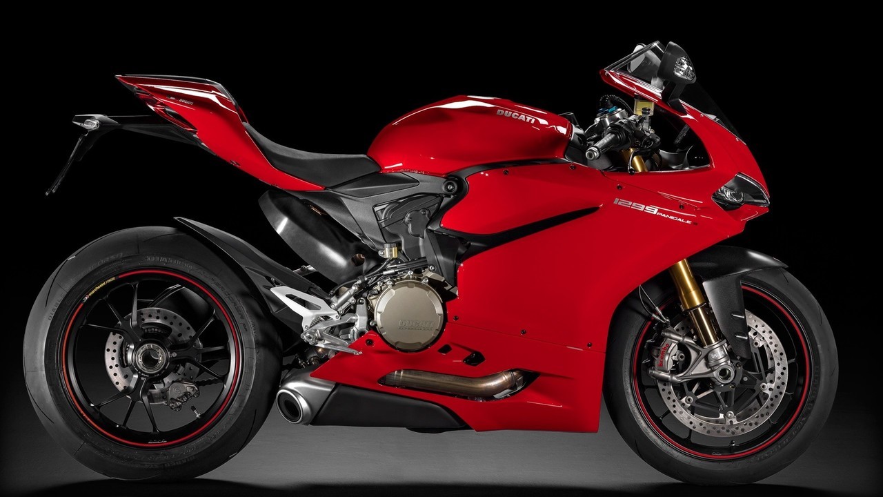 Ducati 1299 Panigale Red Fairing Kit.