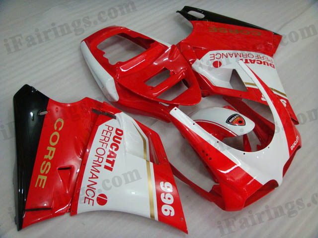 Replacement fairing for Ducati 748/916/996 red and white.
