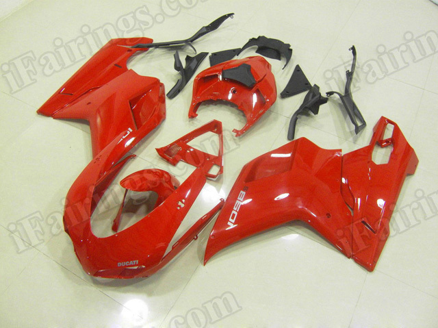 Motorcycle fairings/bodywork for Ducati 848/1098/1198 factory scheme red.