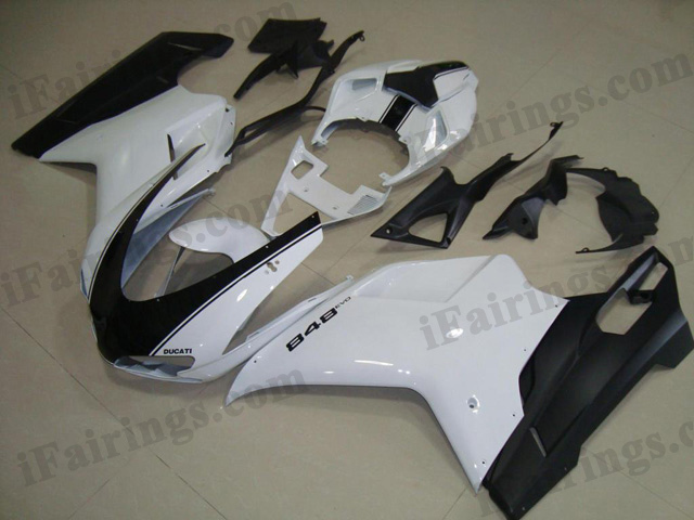 aftermarket fairings for Ducati 848/1098/1198 white and black.