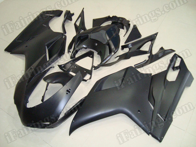 Motorcycle fairings for Ducati 848/1098/1198 matte black.