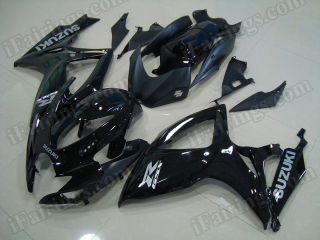 Motorcycle fairings/body kits for 2006 2007 Suzuki GSX R 600/750 black with chrome stickers.
